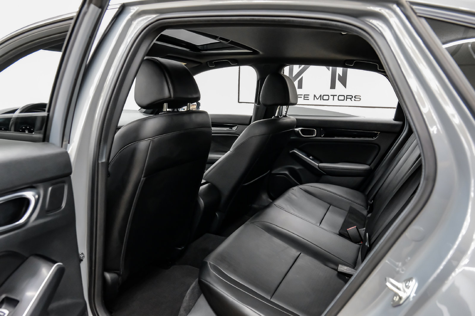 Photo 47 of this Honda Civic Sedan Hybrid