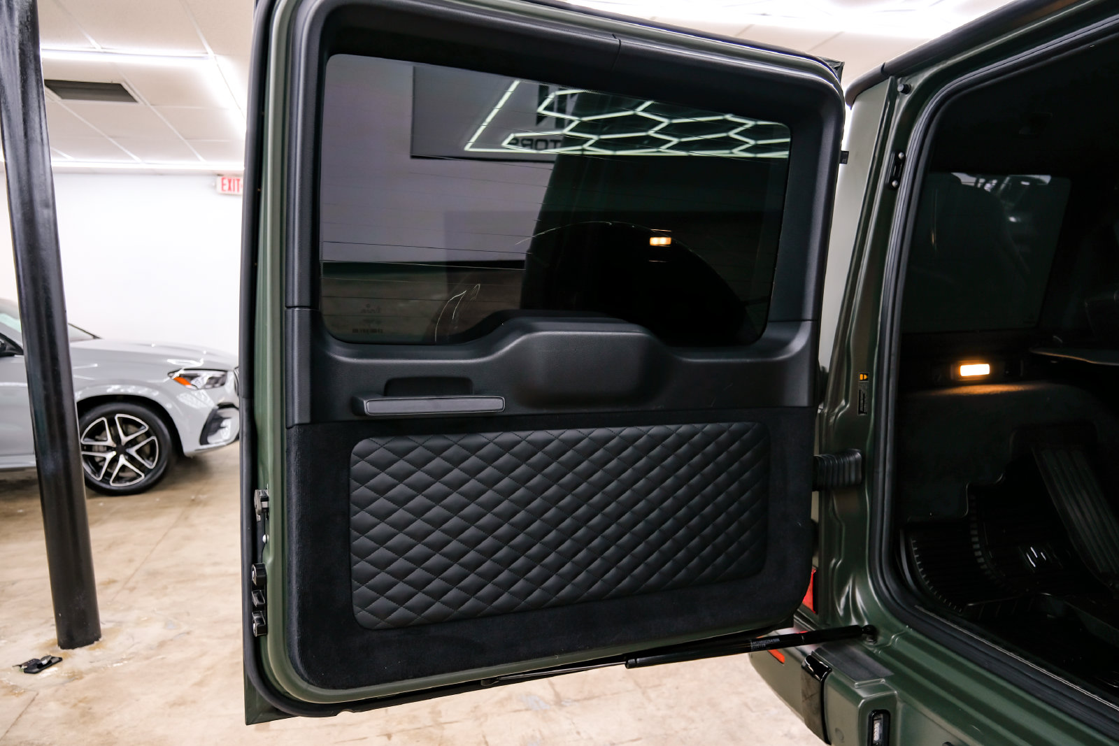 Photo 72 of this Mercedes-Benz AMG G 63