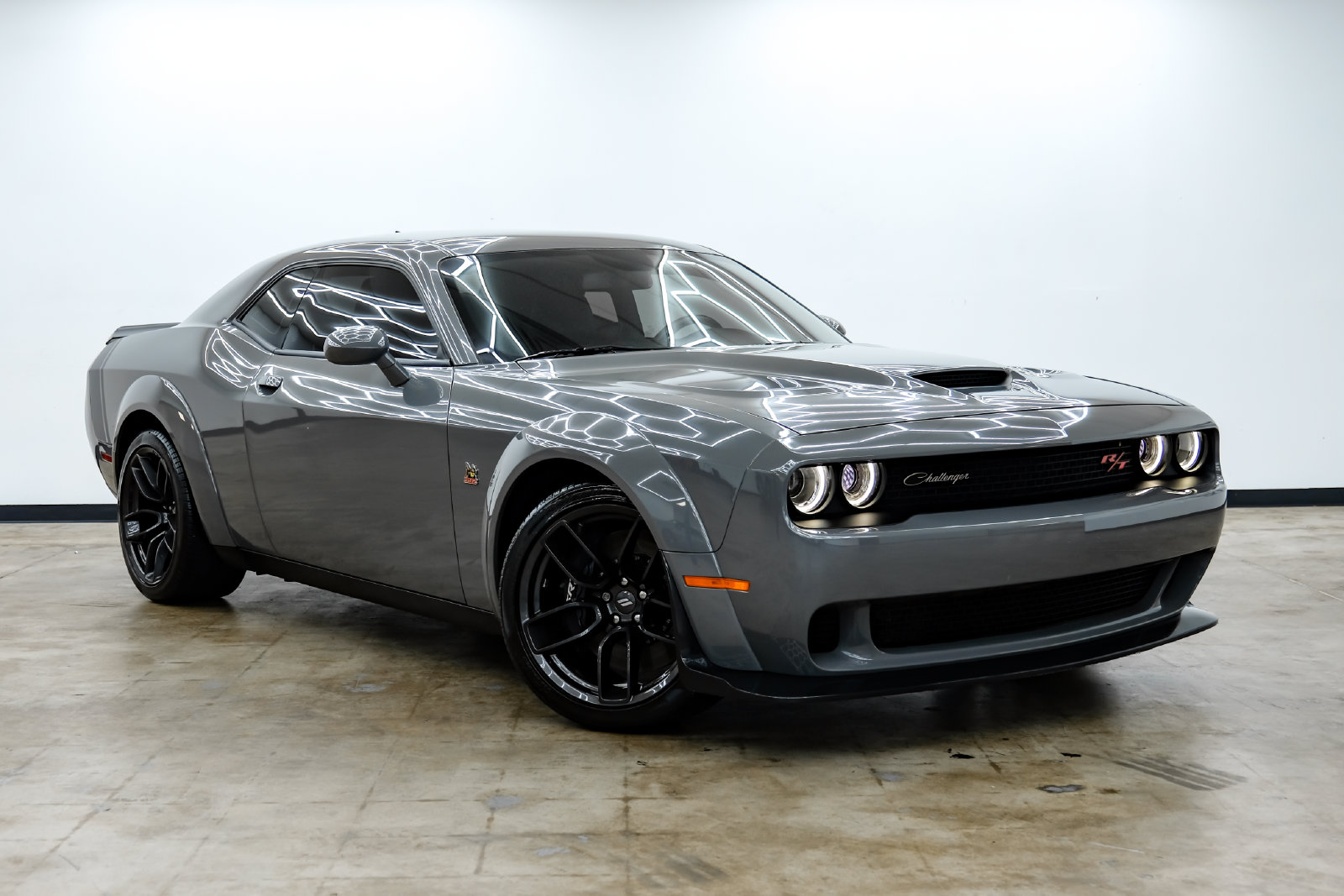 Photo 3 of this Dodge Challenger