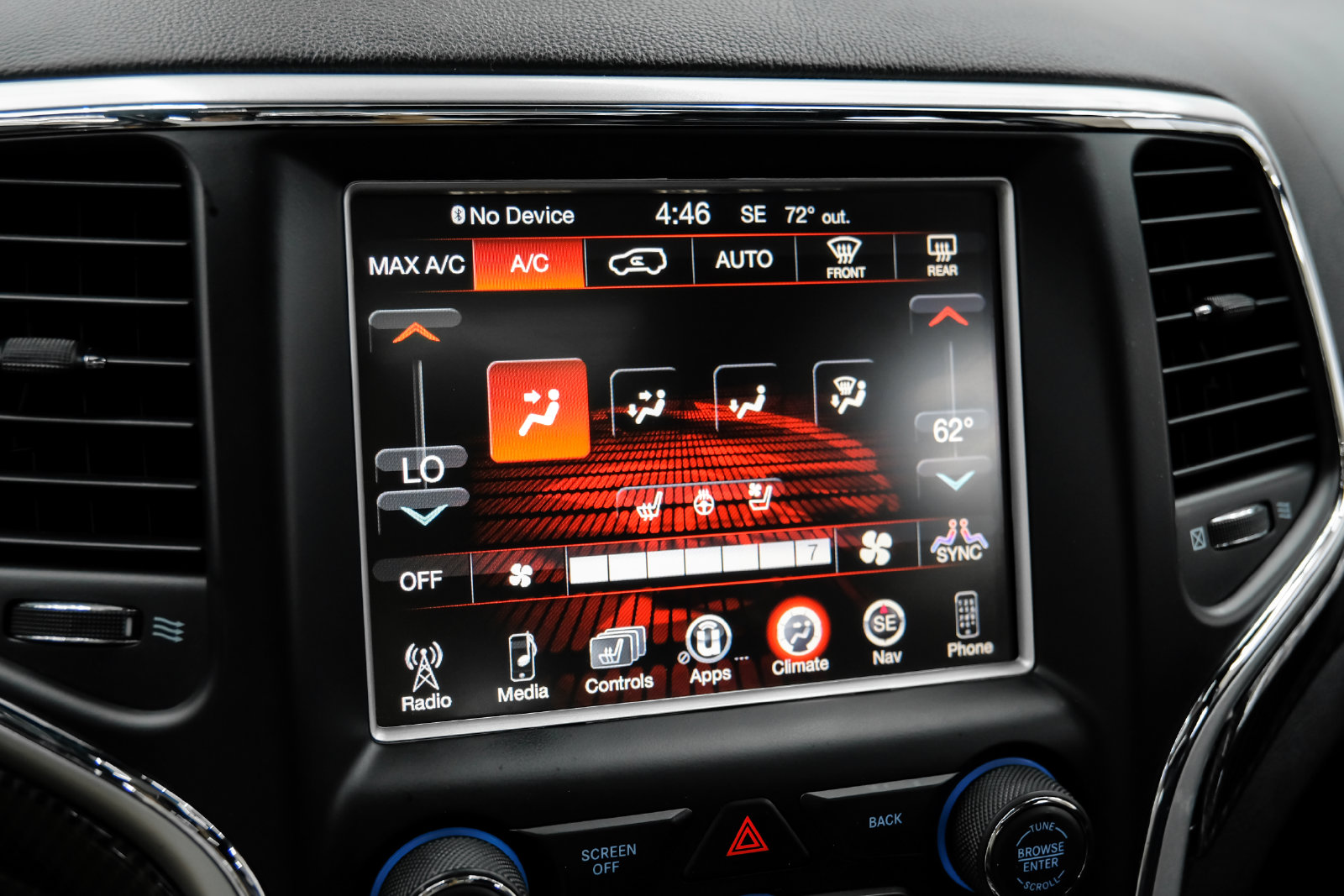 Photo 34 of this Jeep Grand Cherokee