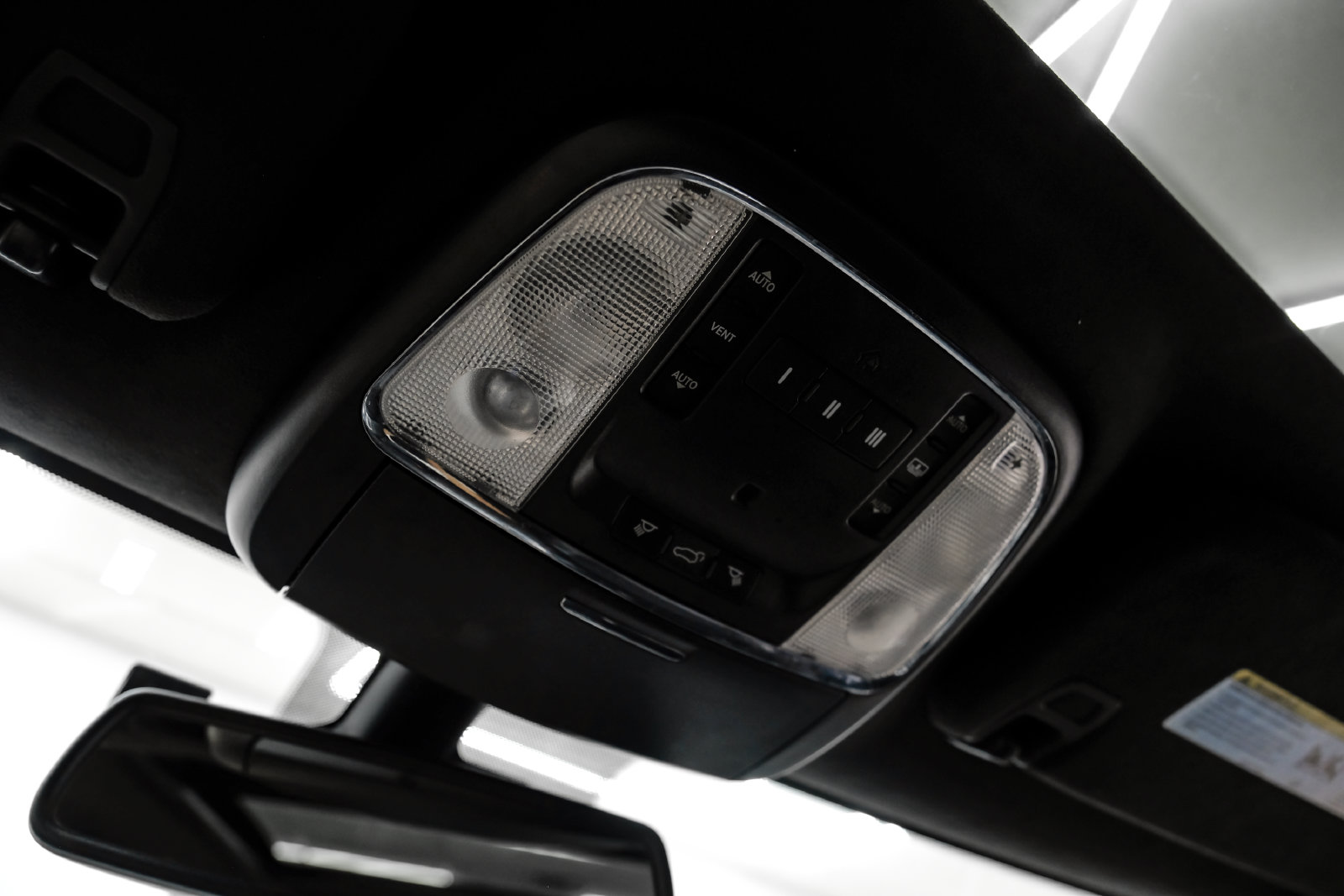 Photo 37 of this Jeep Grand Cherokee