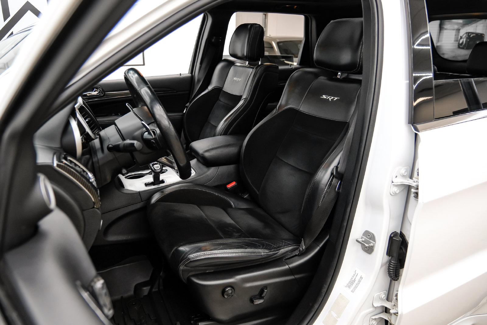 Photo 40 of this Jeep Grand Cherokee
