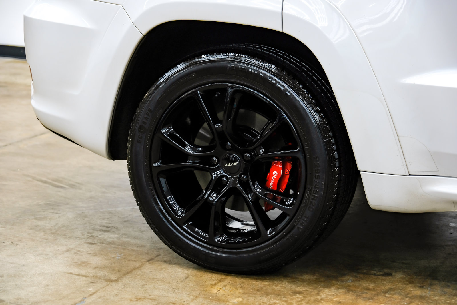 Photo 66 of this Jeep Grand Cherokee