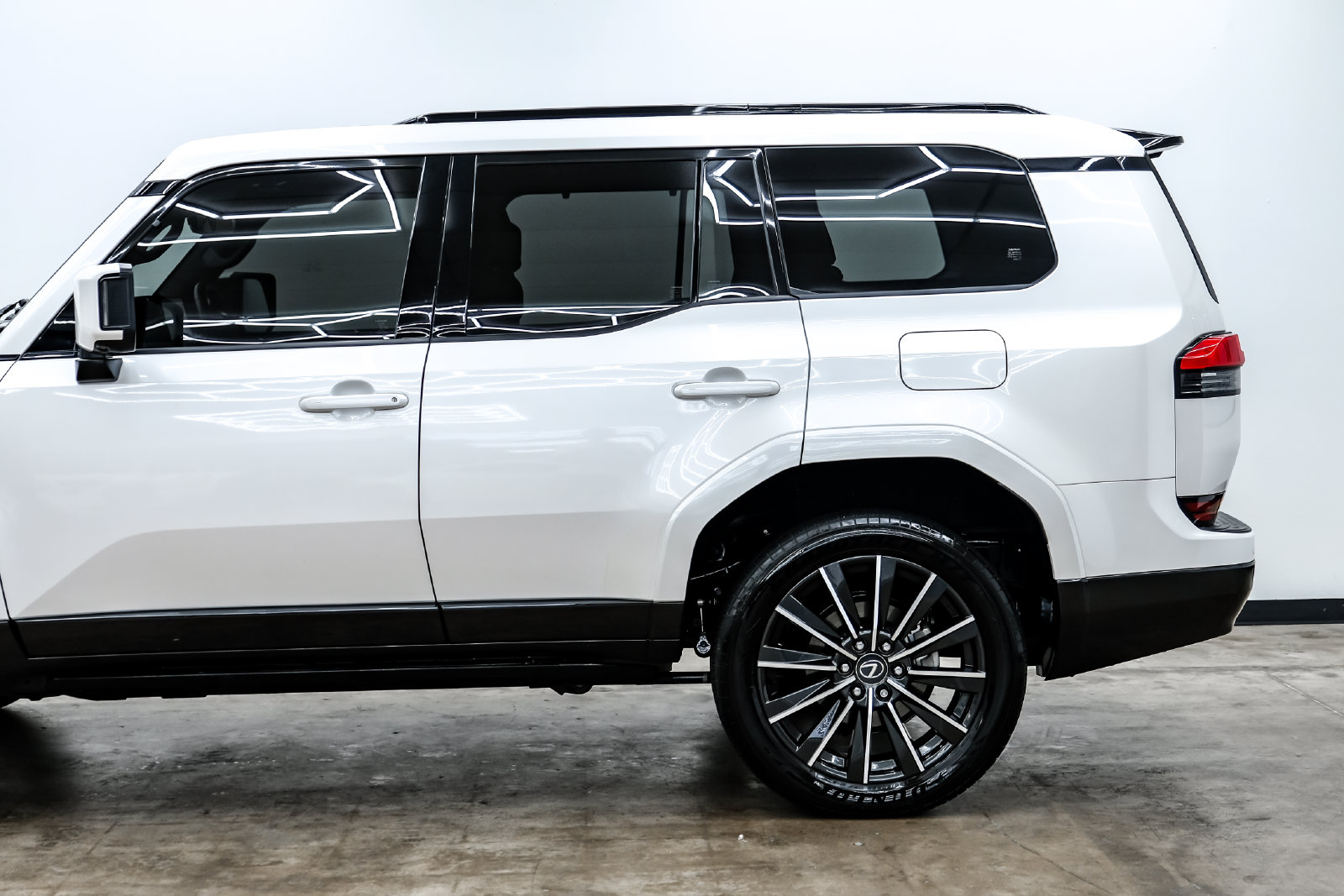 Photo 10 of this Lexus GX 550
