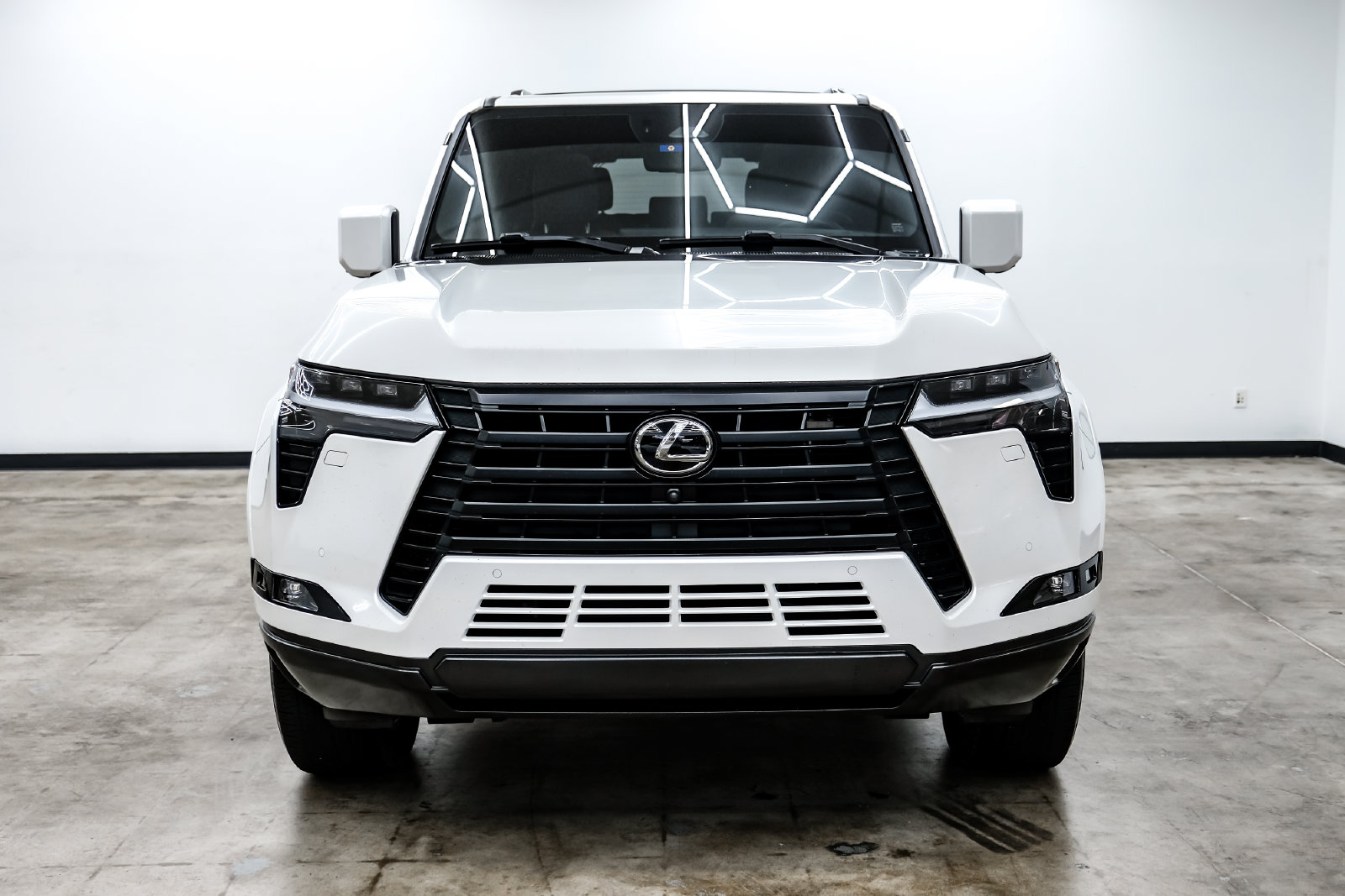 Photo 2 of this Lexus GX 550