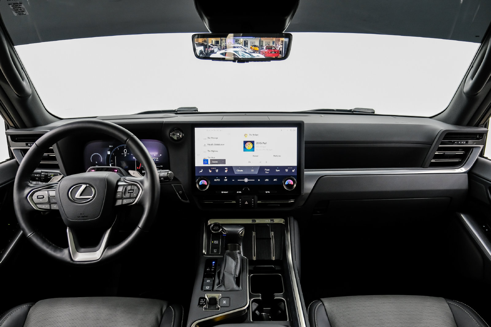 Photo 13 of this Lexus GX 550