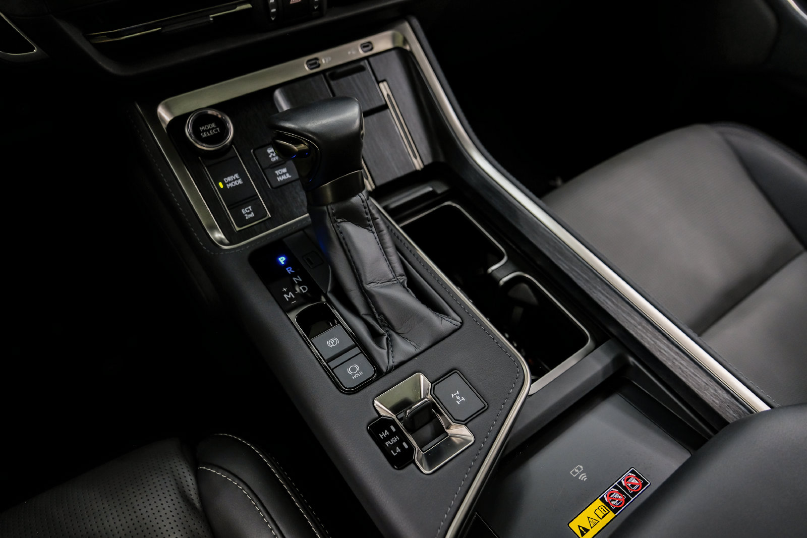 Photo 28 of this Lexus GX 550