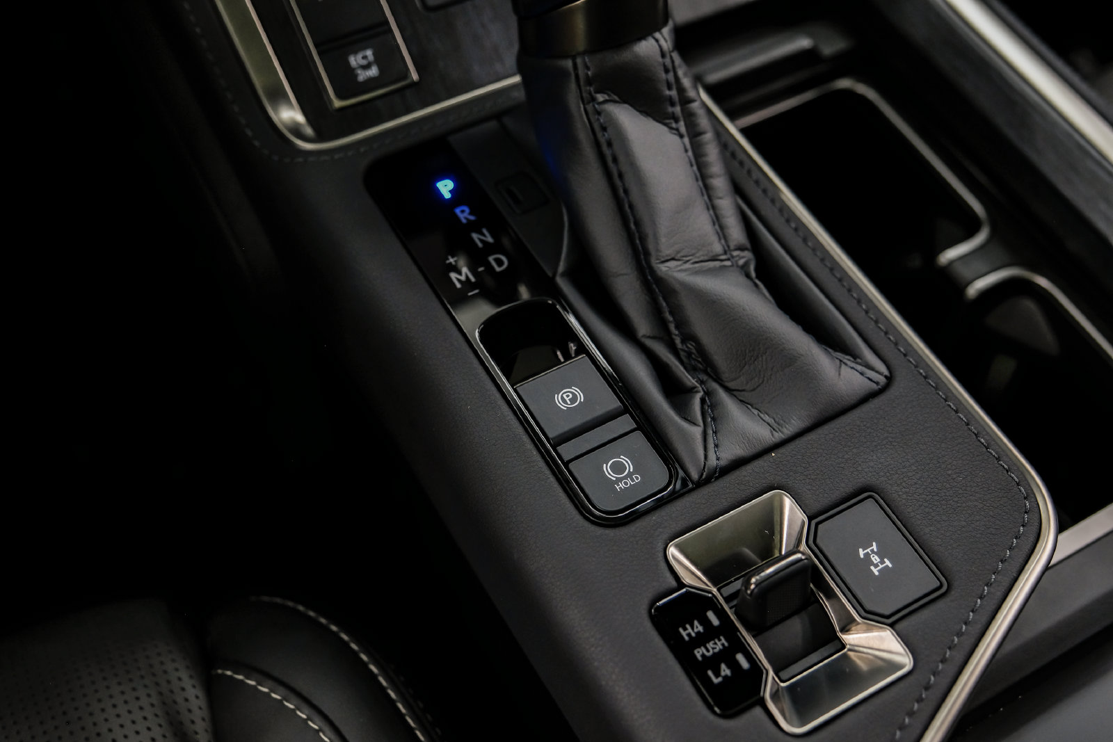 Photo 30 of this Lexus GX 550