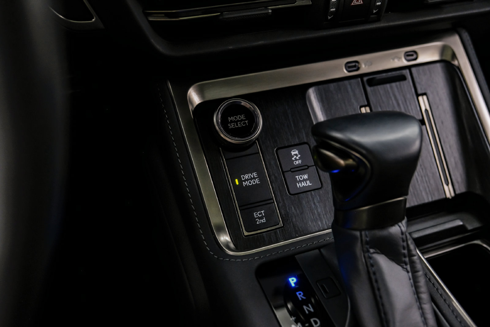 Photo 31 of this Lexus GX 550