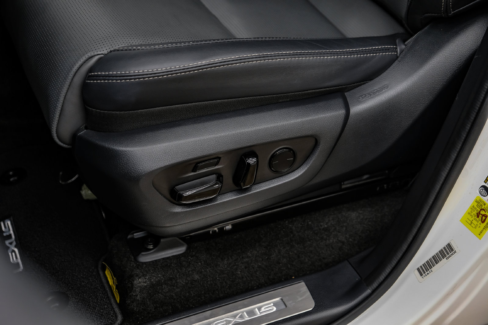 Photo 40 of this Lexus GX 550