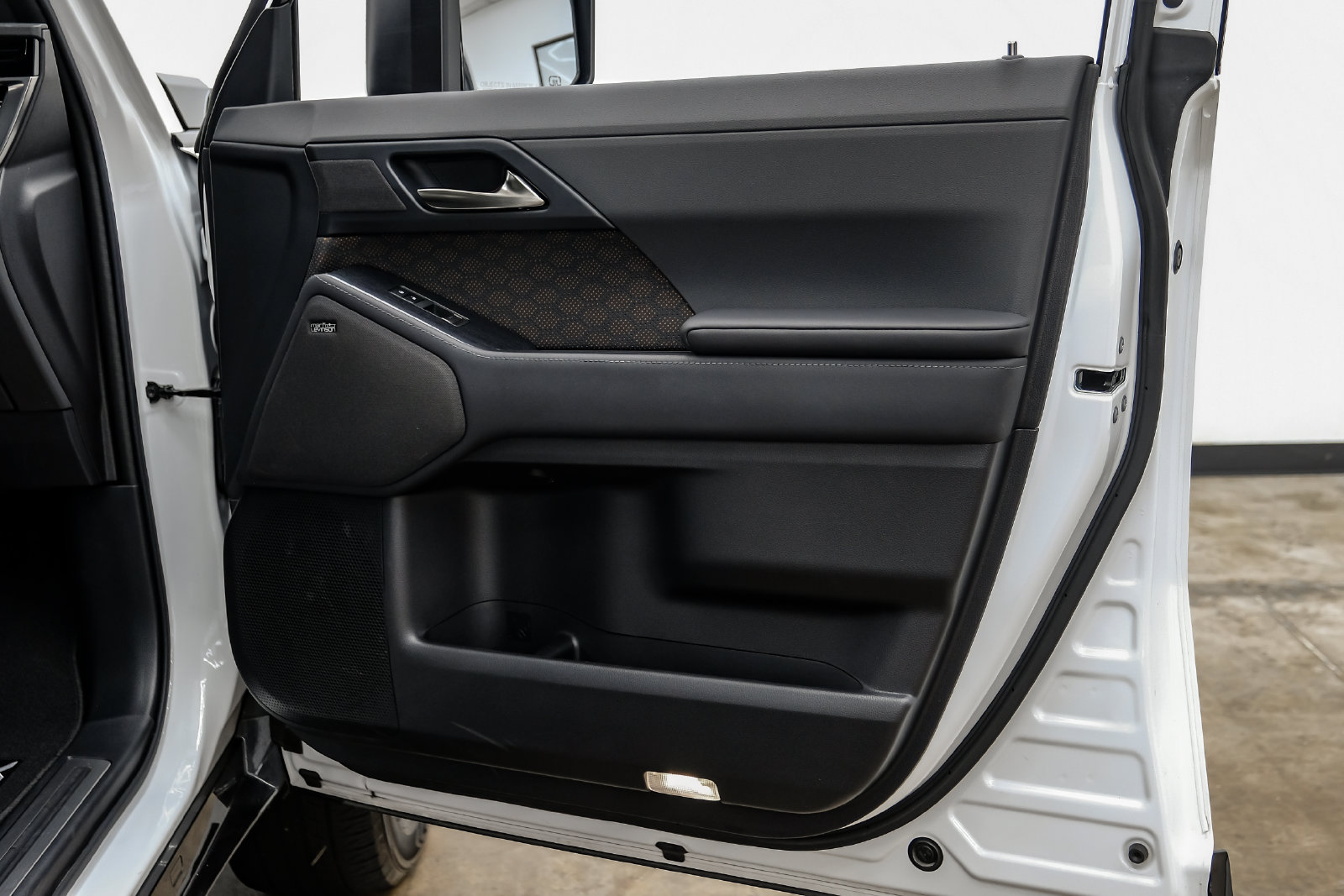 Photo 51 of this Lexus GX 550