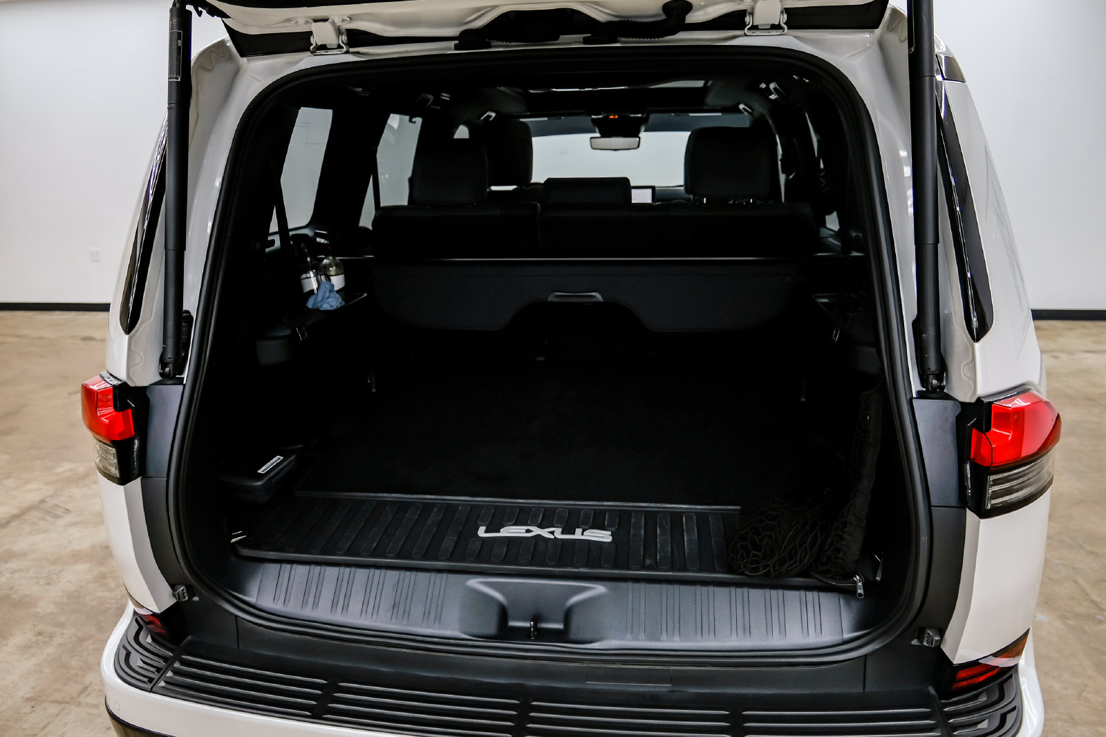 Photo 60 of this Lexus GX 550