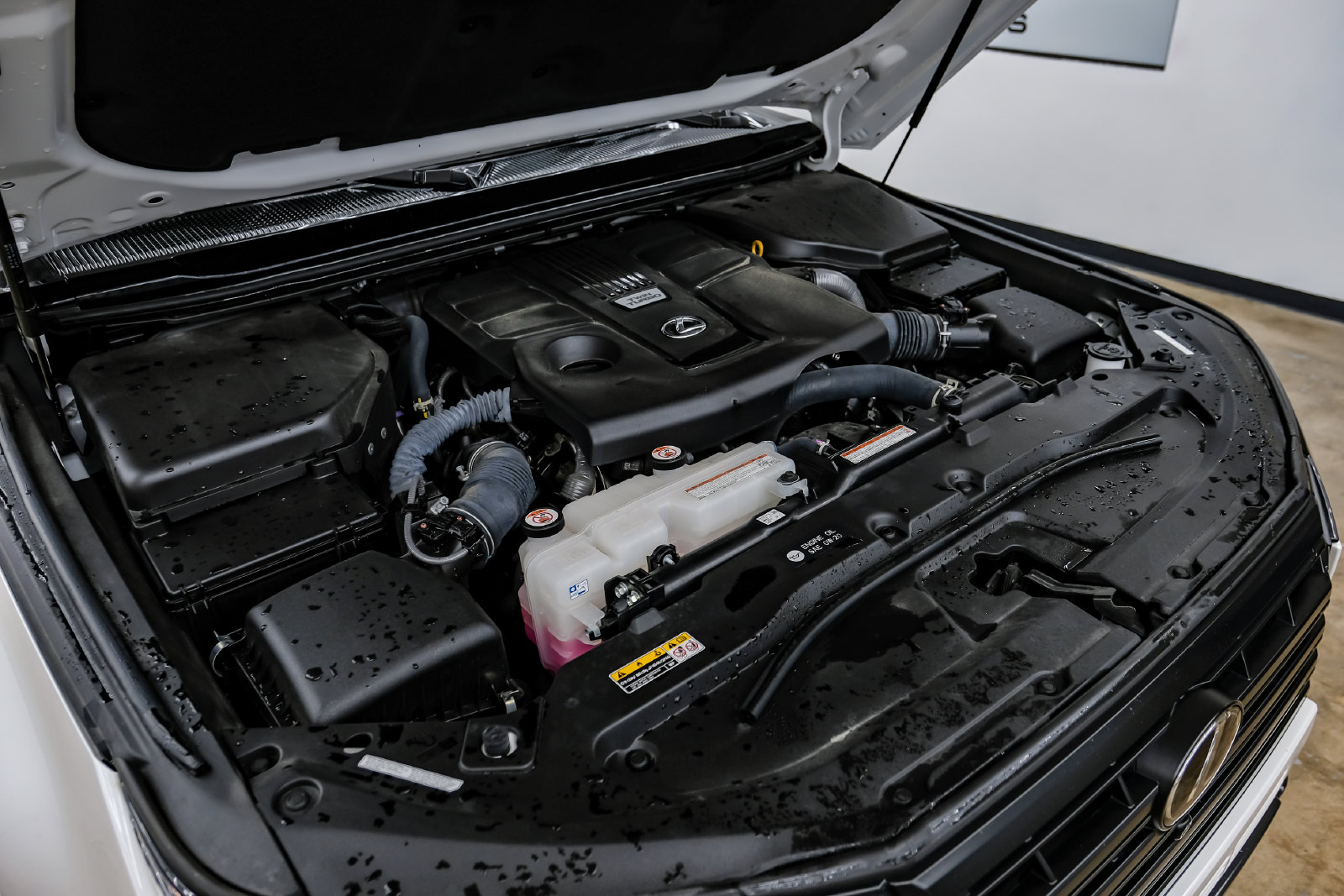 Photo 58 of this Lexus GX 550