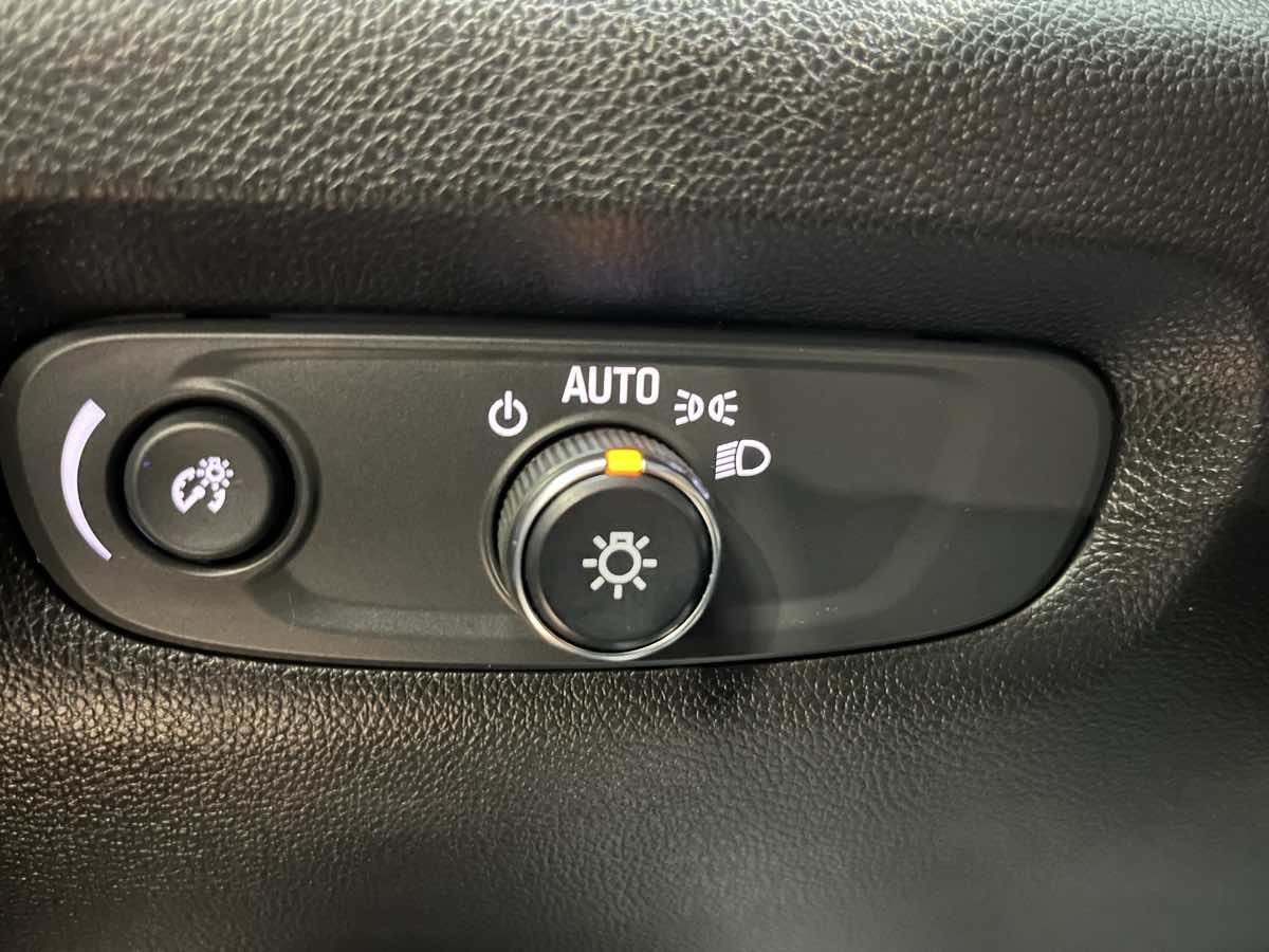 2022 CHEVROLET TRAVERSE - Image 16