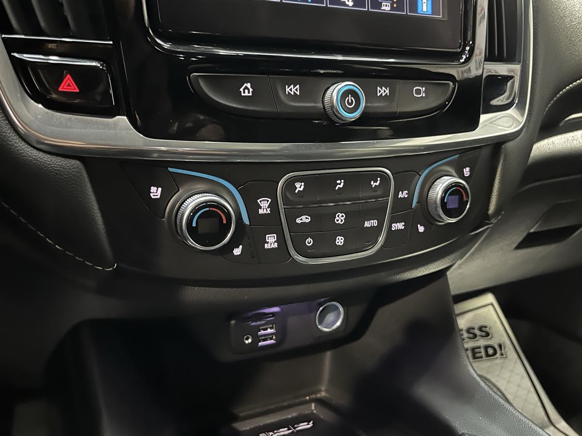 2022 CHEVROLET TRAVERSE - Image 22