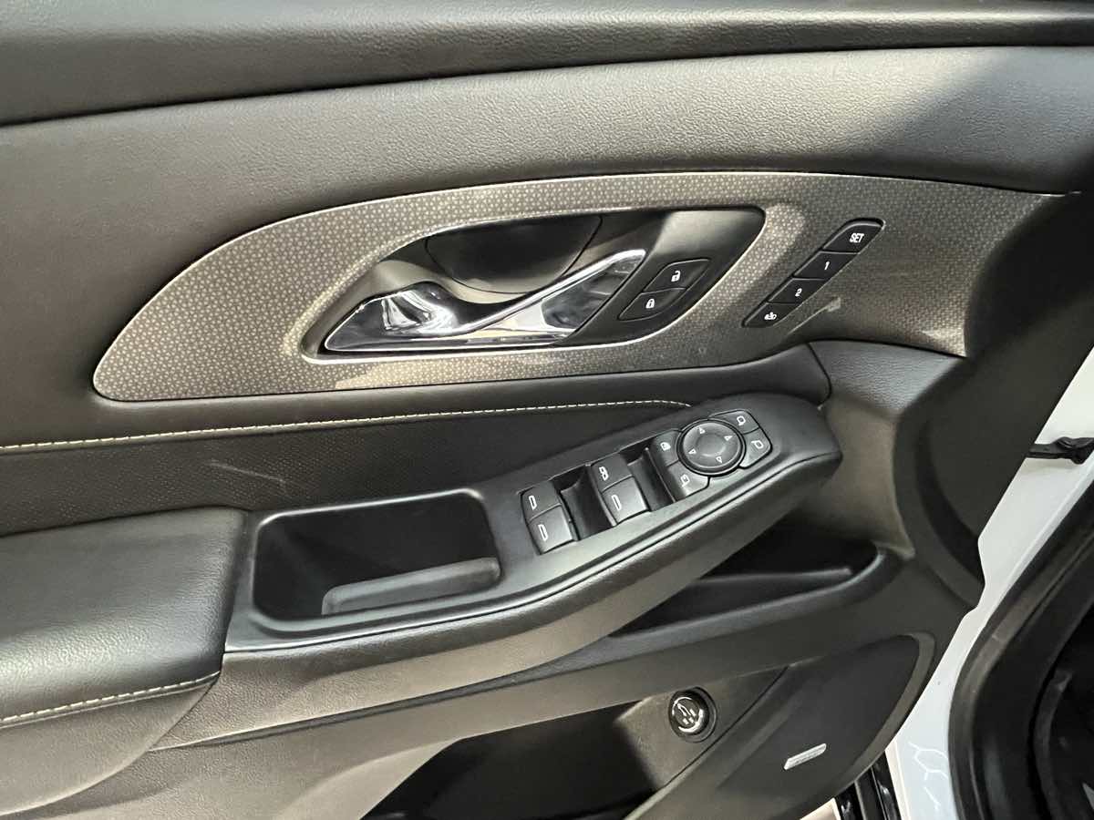 2022 CHEVROLET TRAVERSE - Image 32