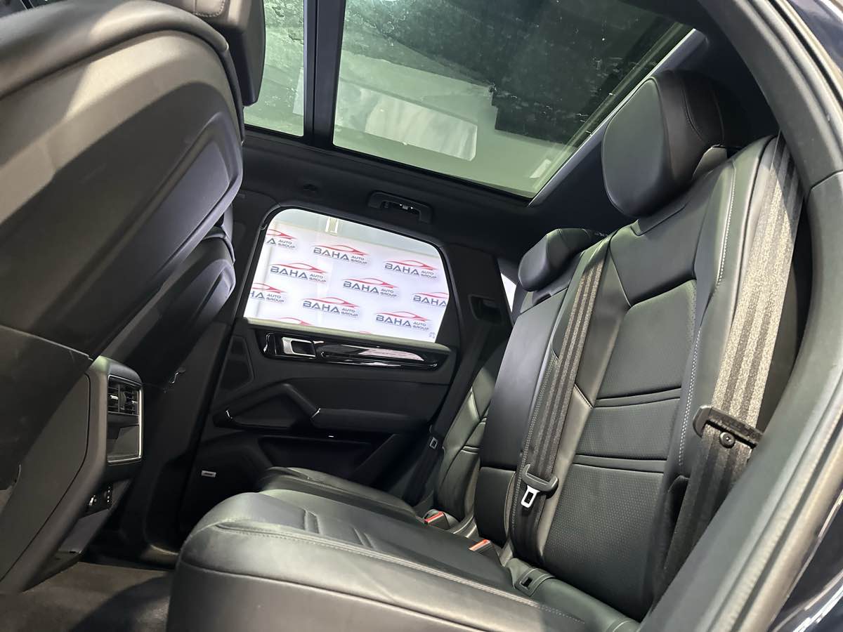 2021 Porsche Cayenne Base - Photo 25