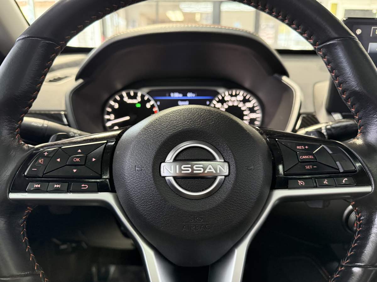 2023 Nissan Altima SR - Photo 14