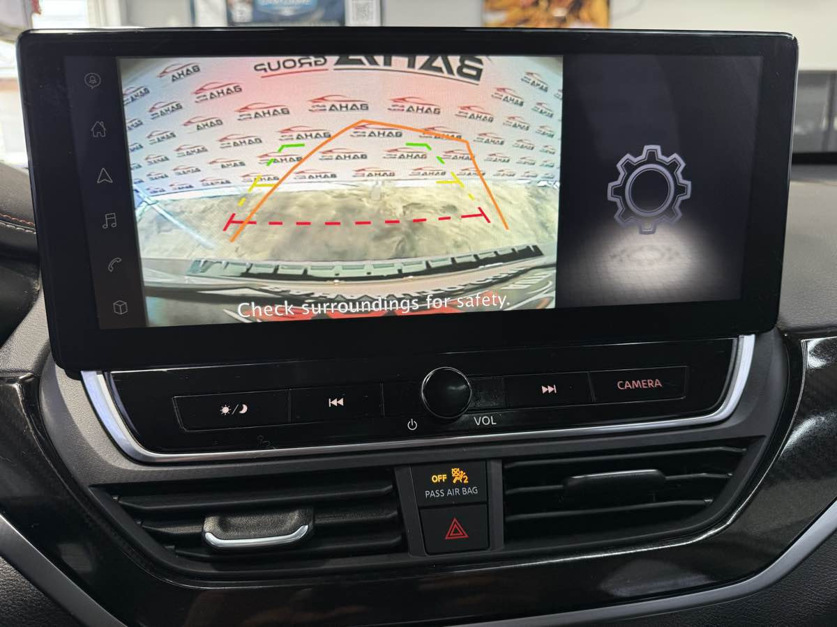 2023 Nissan Altima SR - Photo 23