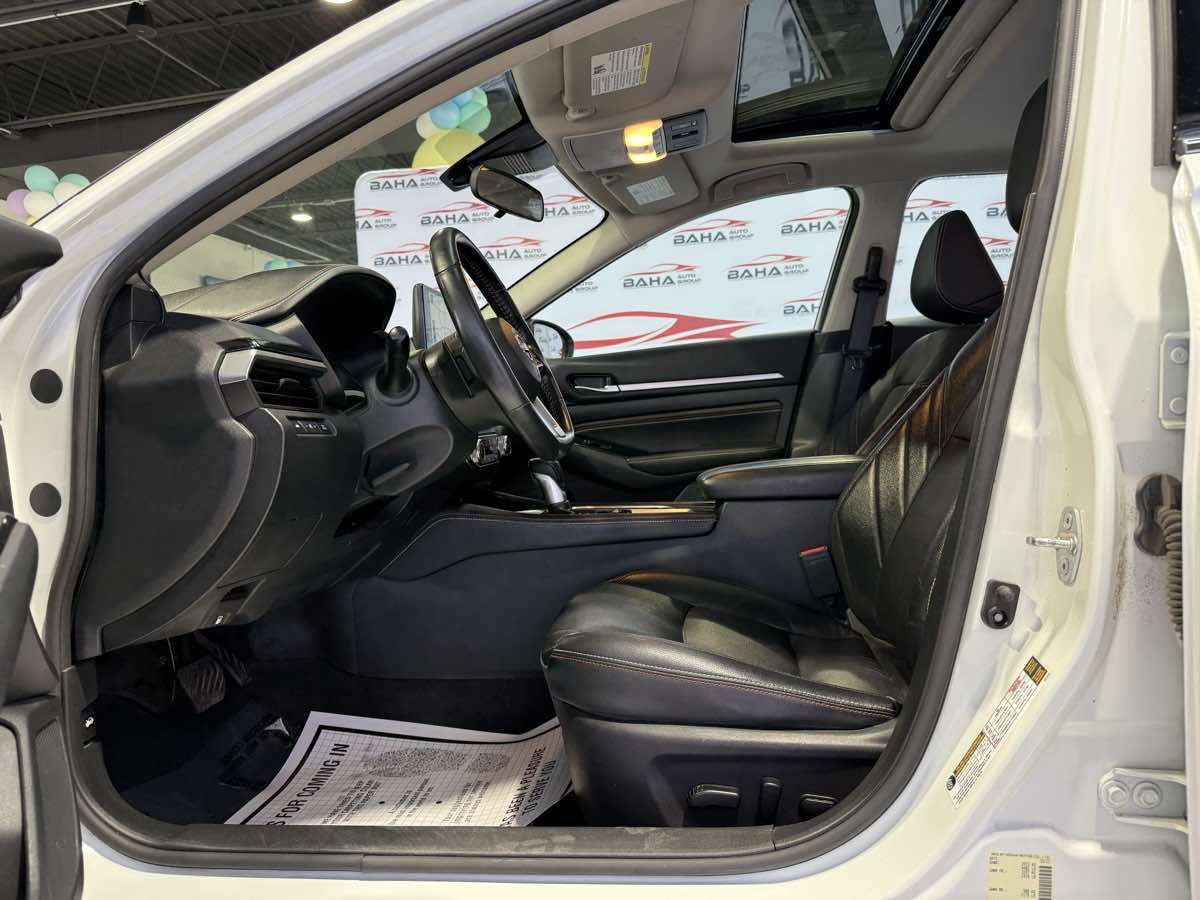 2023 Nissan Altima SR - Photo 32