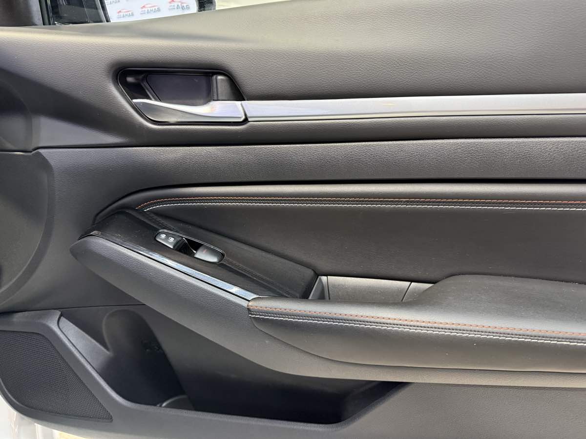 2023 Nissan Altima SR - Photo 52