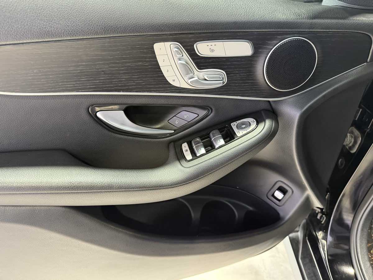 2021 MERCEDES-BENZ GLC-CLASS - Image 32