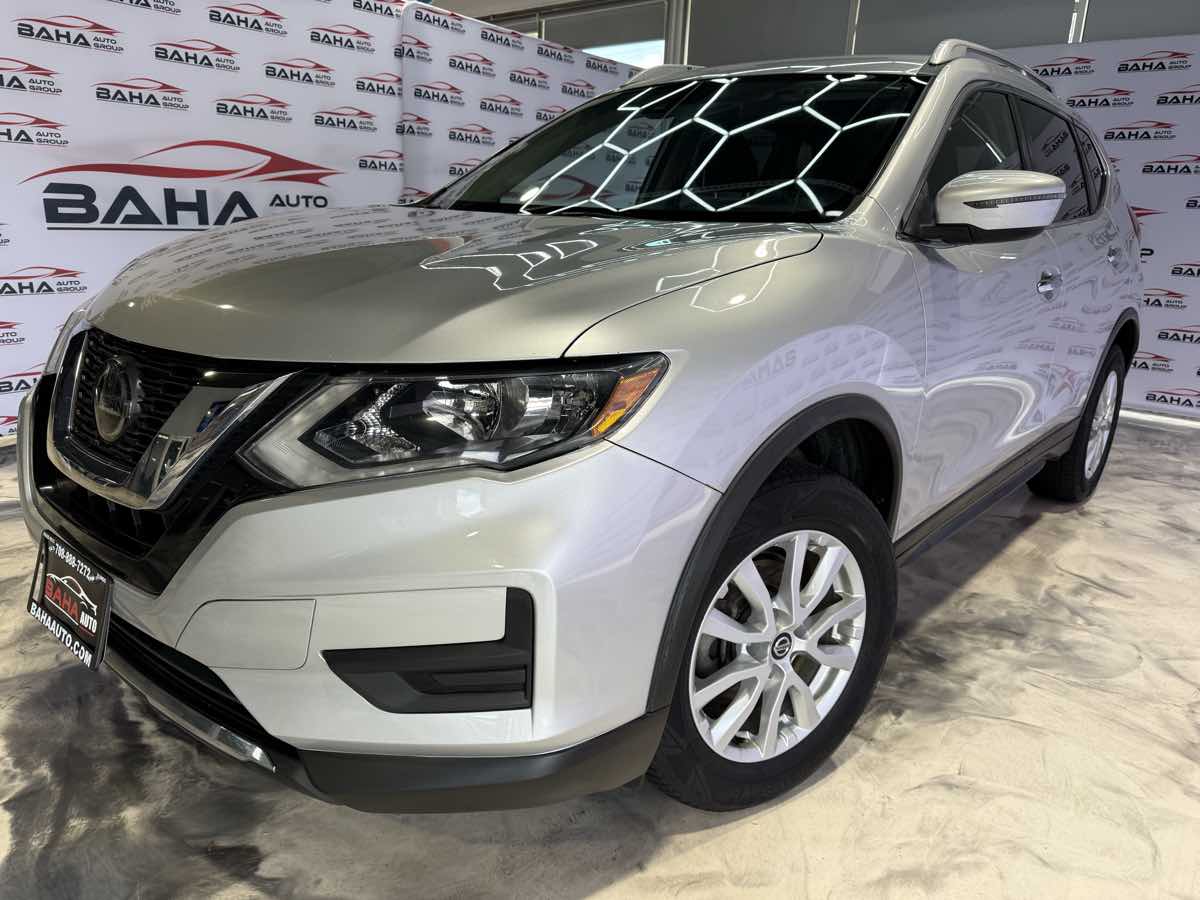 2020 Nissan Rogue SV AWD photo 3