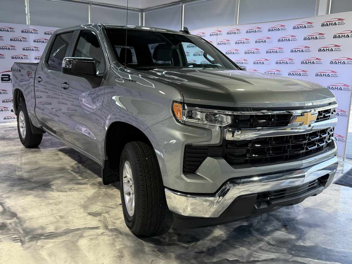 2025 Chevrolet Silverado 1500 LT - Photo 9