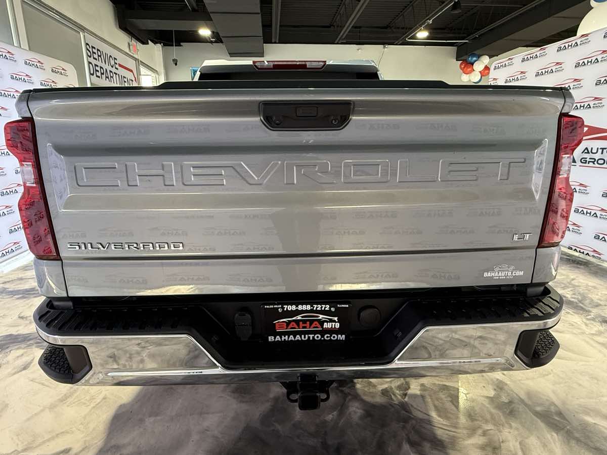 2025 Chevrolet Silverado 1500 LT - Photo 18