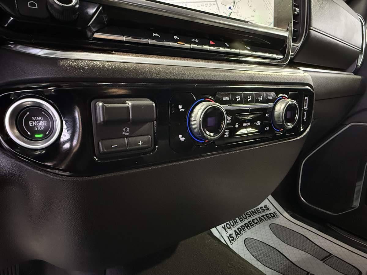 2025 Chevrolet Silverado 1500 LT - Photo 35