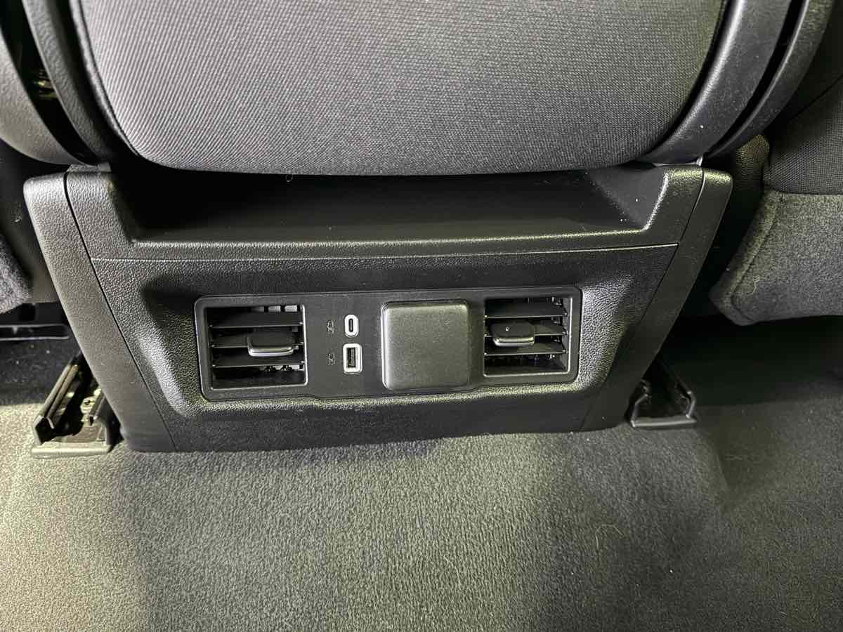 2025 Chevrolet Silverado 1500 LT - Photo 41