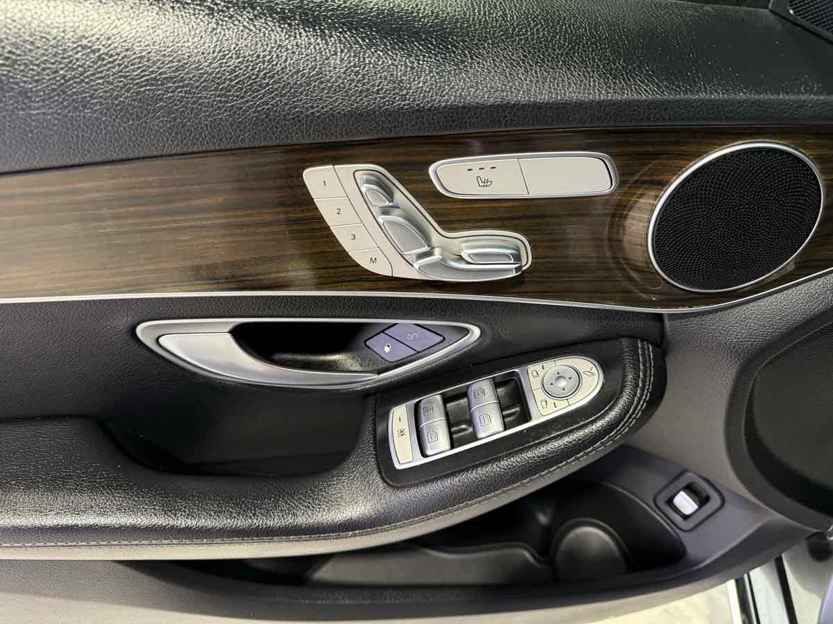 2017 Mercedes-Benz C-Class C300 - Photo 32