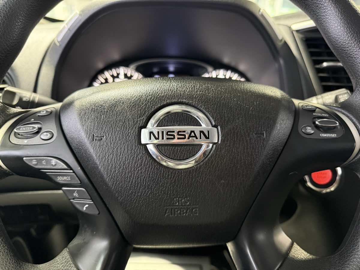 2020 Nissan Pathfinder S - Photo 13