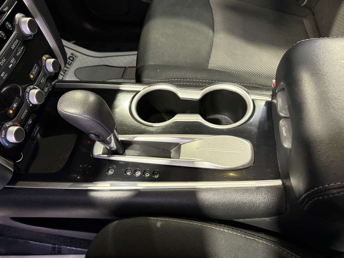 2020 Nissan Pathfinder S - Photo 24