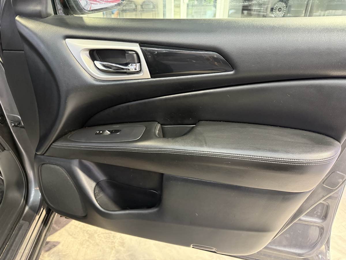 2020 Nissan Pathfinder S - Photo 39