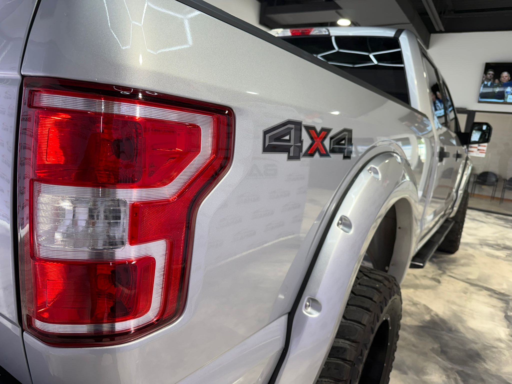 2018 FORD F-150 - Image 10