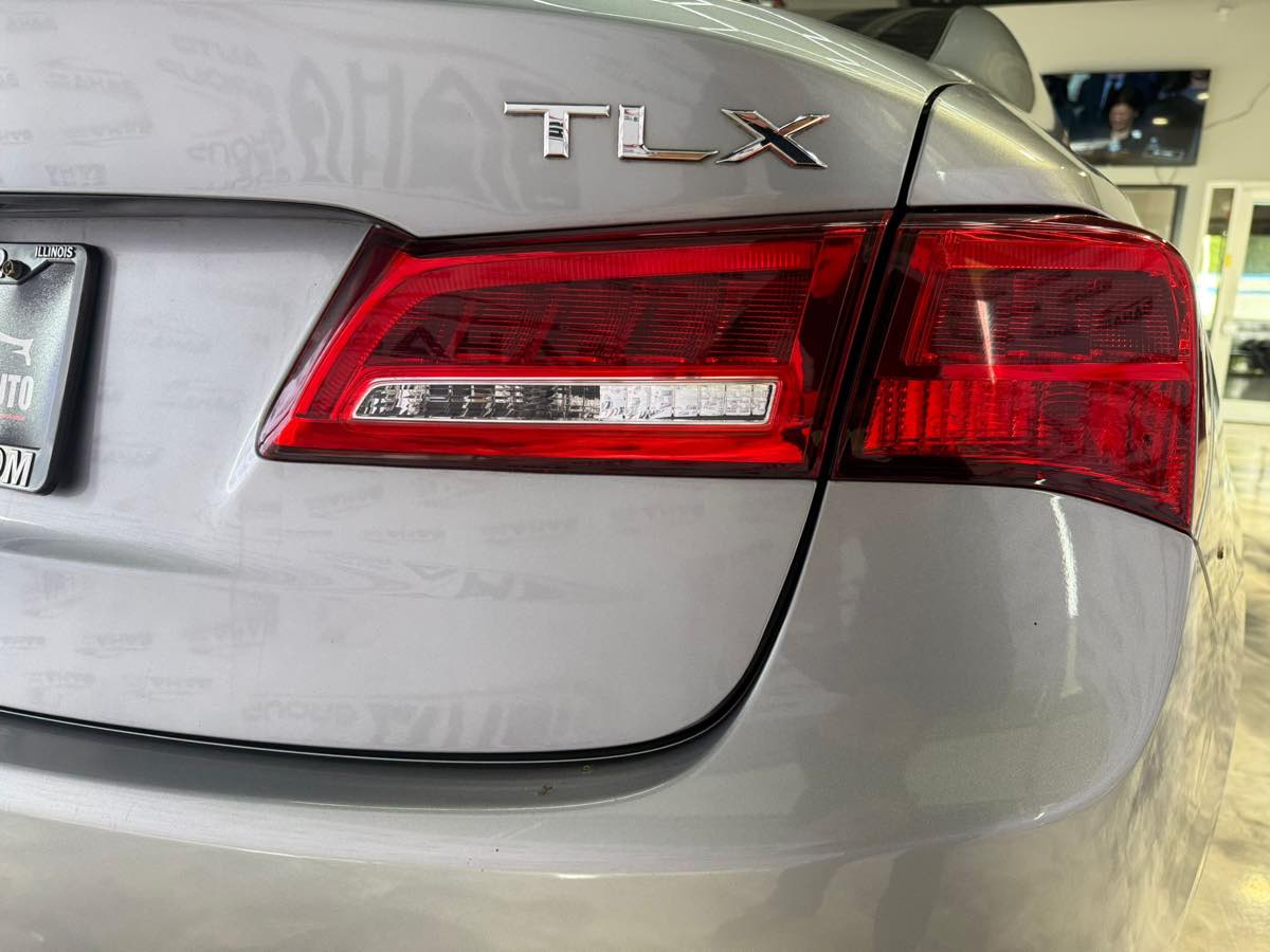 2020 Acura TLX photo 4