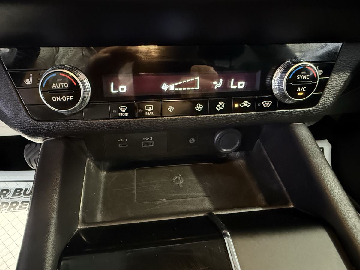 2024 Mitsubishi Outlander SE - Photo 22