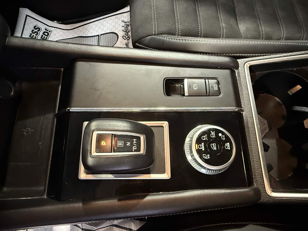 2024 Mitsubishi Outlander SE - Photo 23