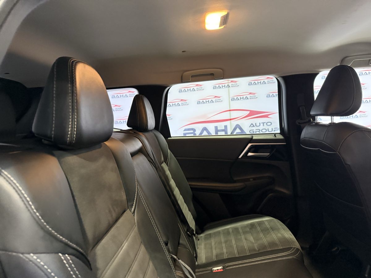 2024 Mitsubishi Outlander SE - Photo 48