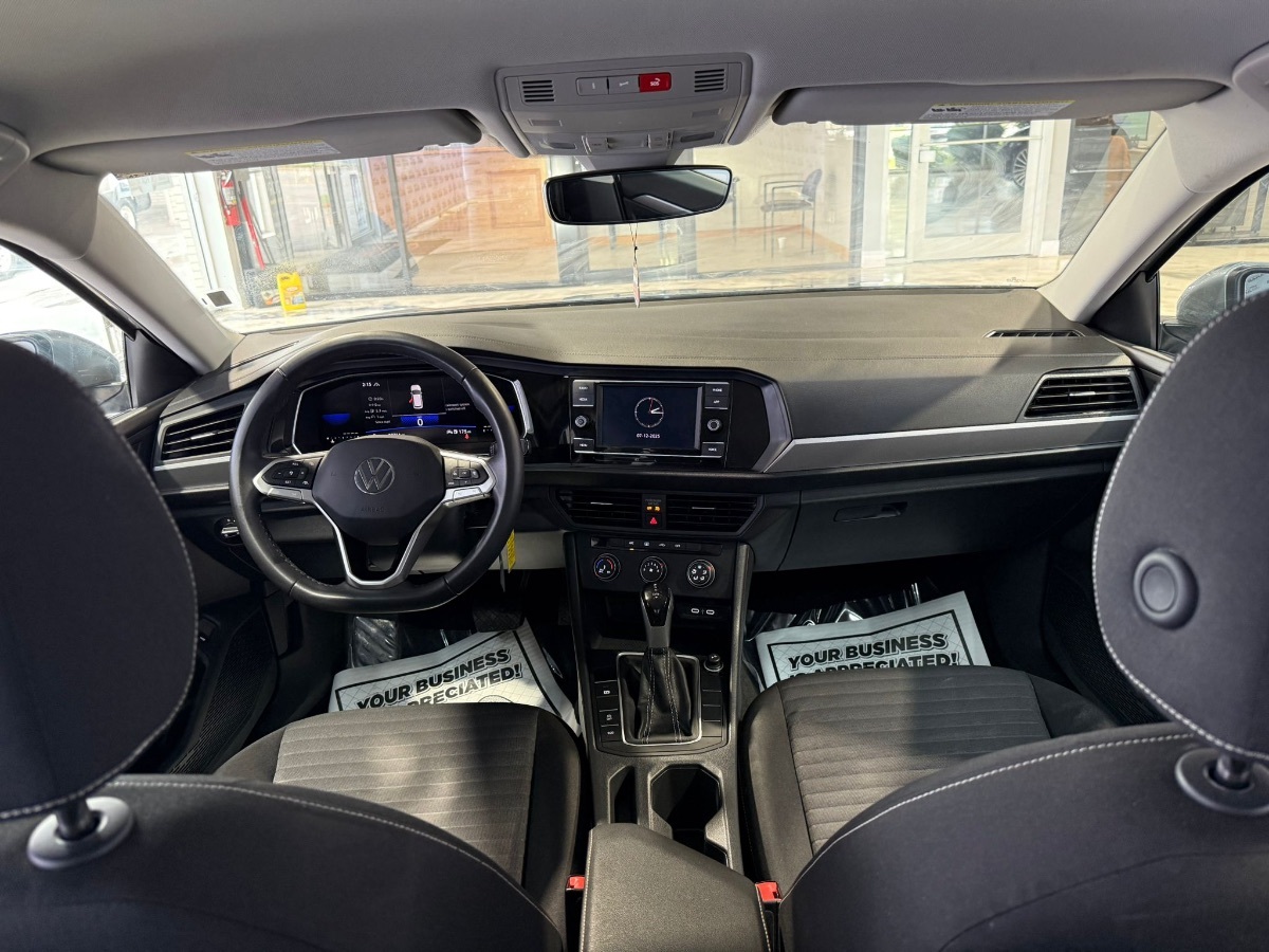 2024 VOLKSWAGEN JETTA - Image 20