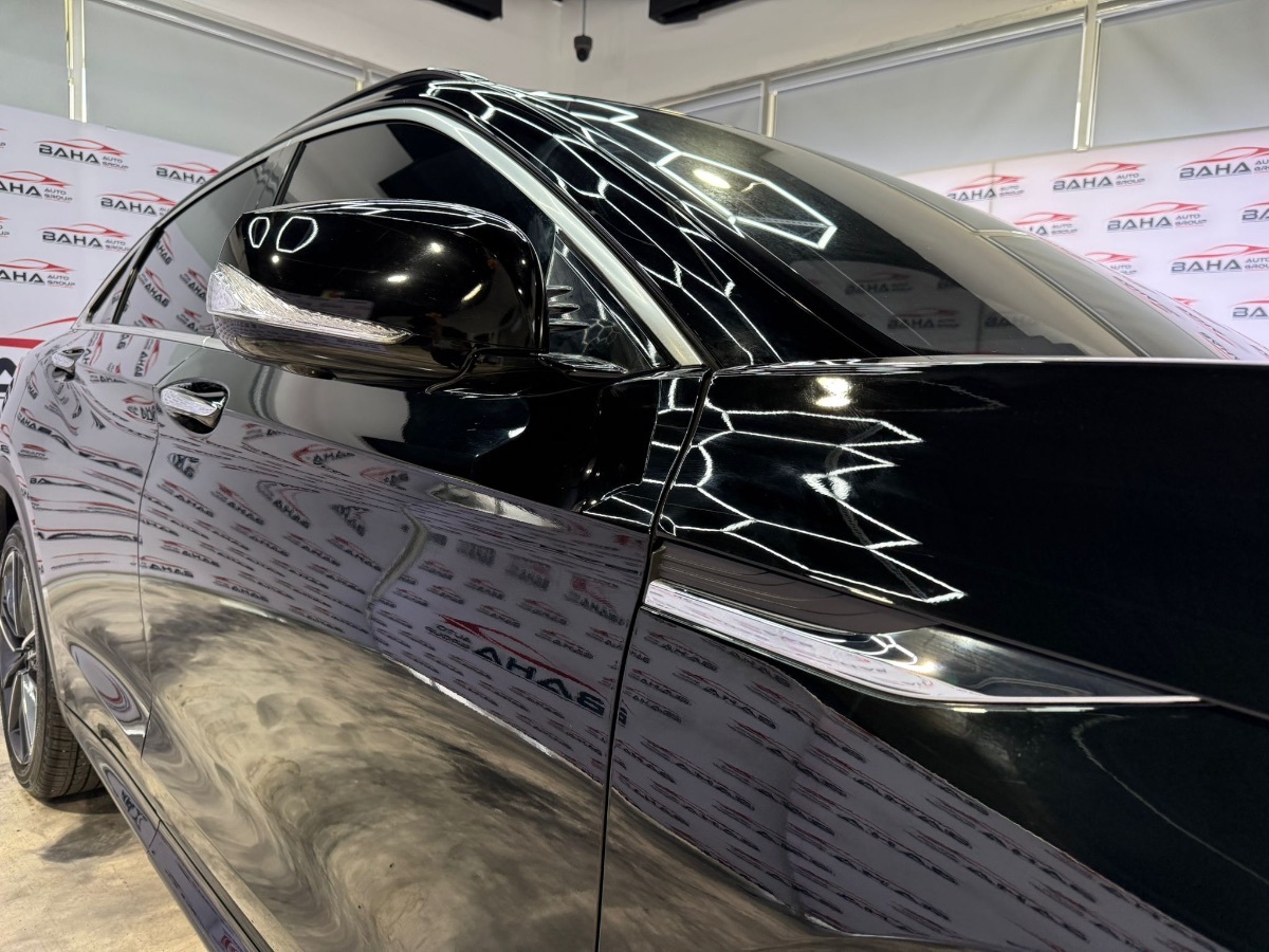 2025 INFINITI QX50 - Image 13