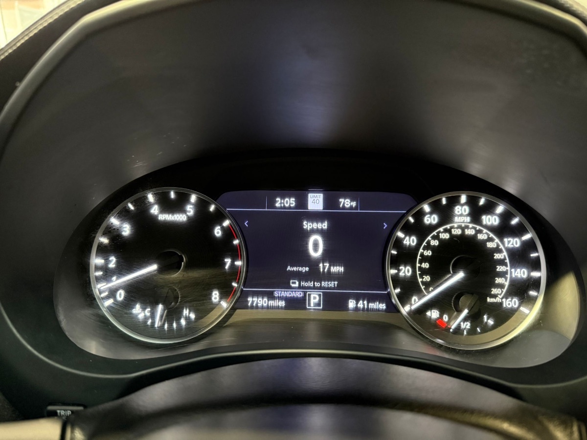 2025 INFINITI QX50 - Image 19