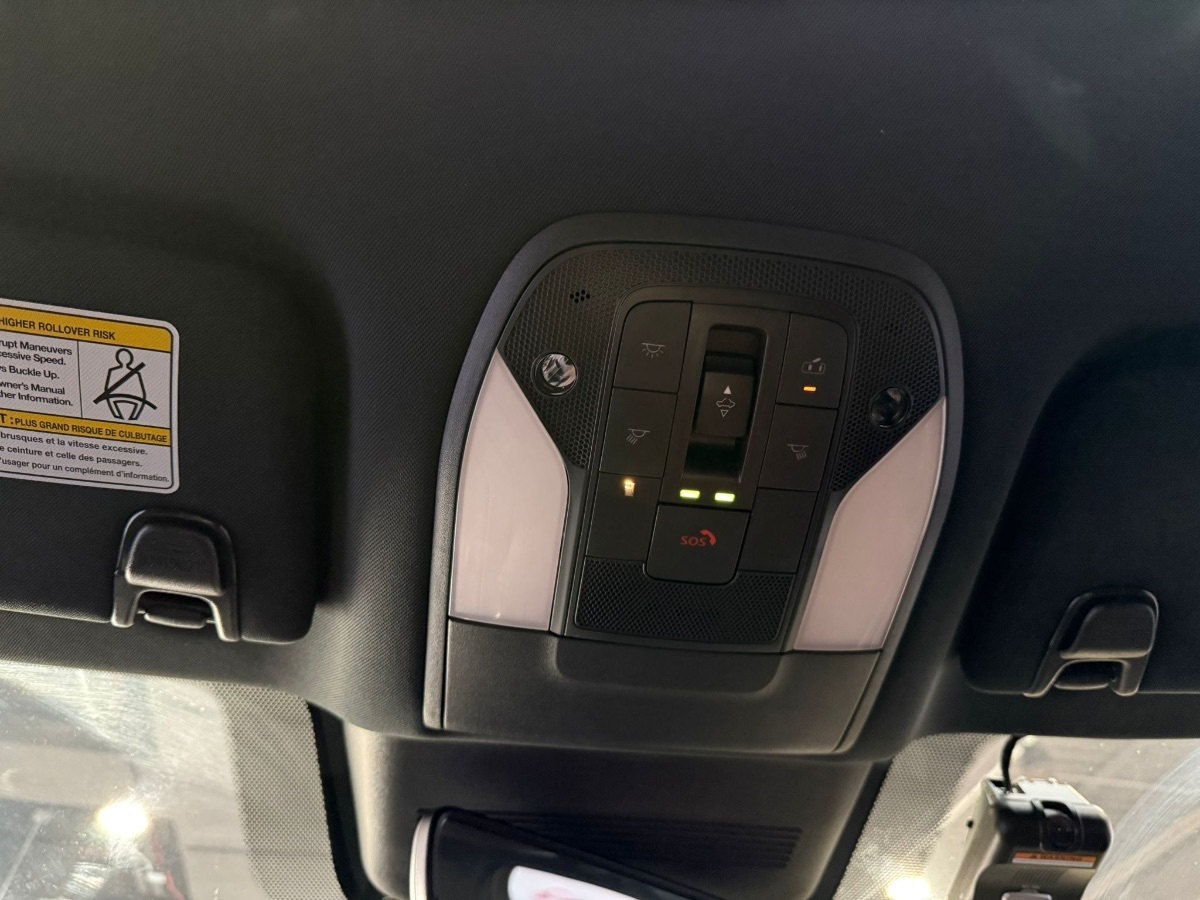 2025 INFINITI QX50 - Image 30