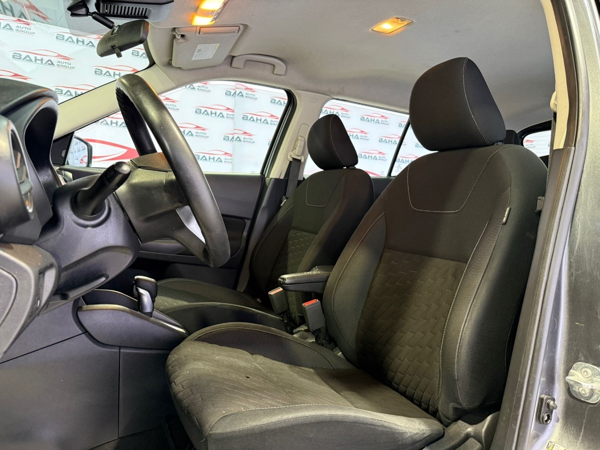 2021 Nissan Kicks S - Photo 32