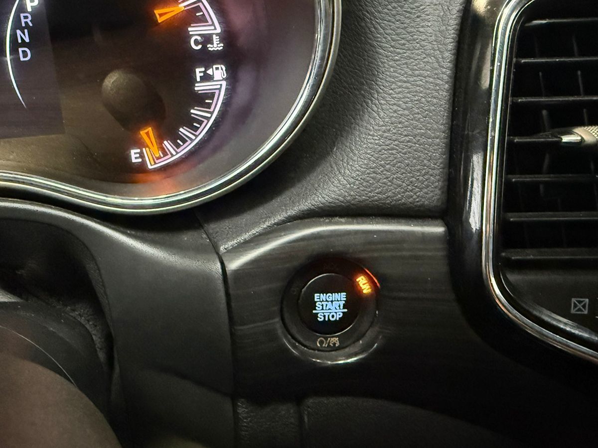 2020 JEEP GRAND CHEROKEE - Image 24