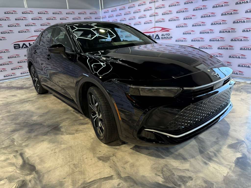 2024 Toyota Crown Limited photo 3