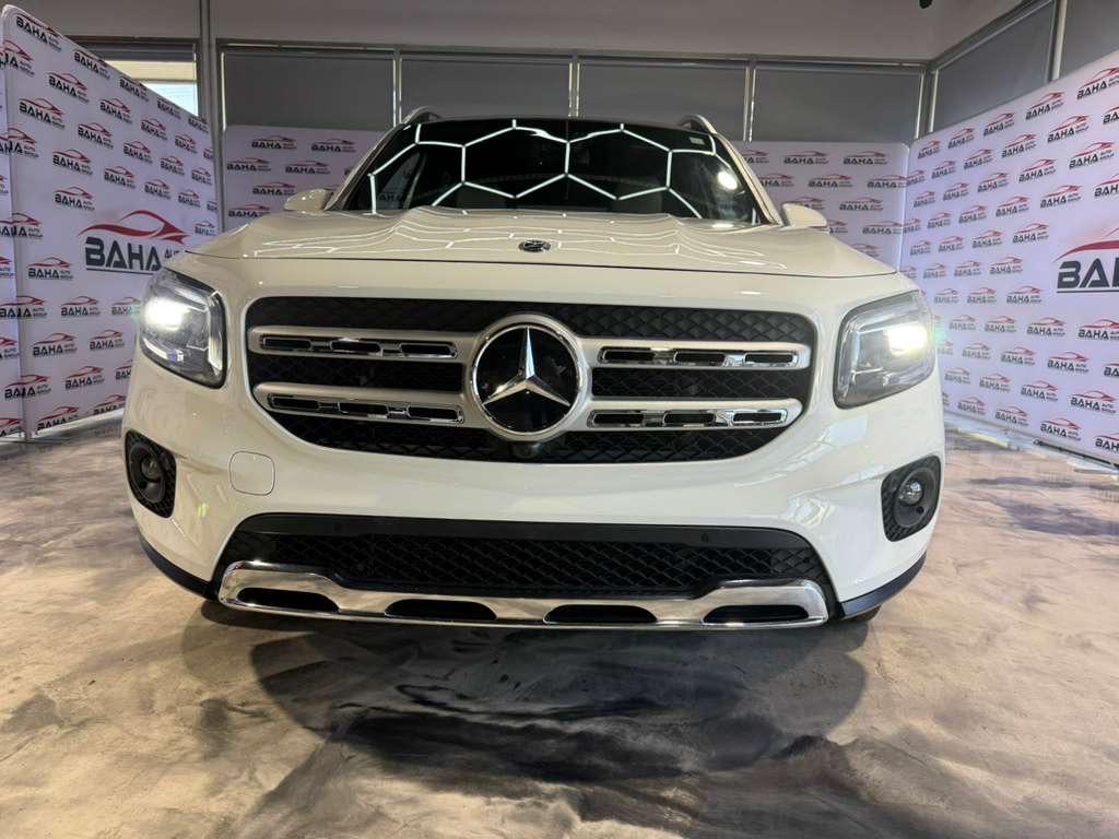 2020 Mercedes Benz GLB 250 4MATIC photo 3