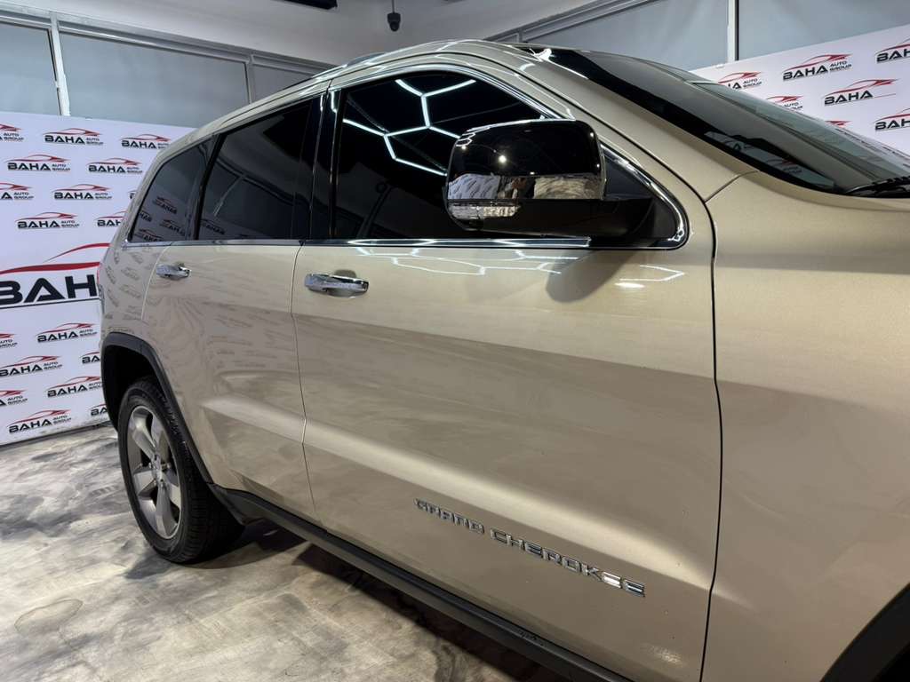 2014 Jeep Grand Cherokee Limited photo 3