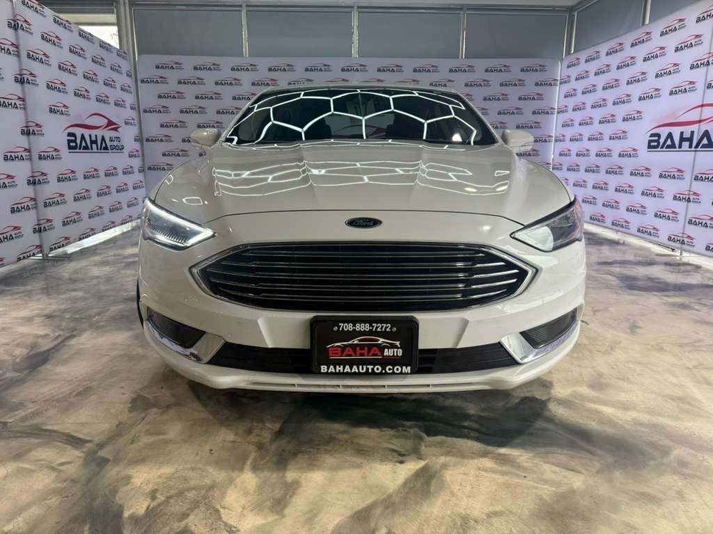 2018 Ford Fusion Hybrid SE photo 2